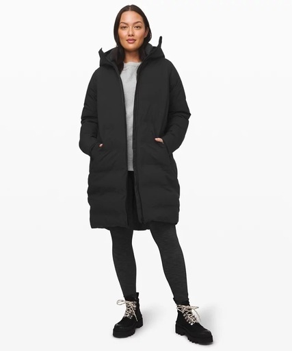 【新品未着用】　lululemon ダウンコート　サイズ2