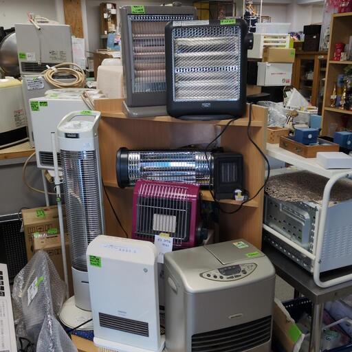 ★新入荷 電気ストーブ ガスファンヒーター ファンヒーター ハロゲンヒーター 暖房器具 多数ございます！