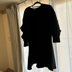 美品　黒　ワンピース