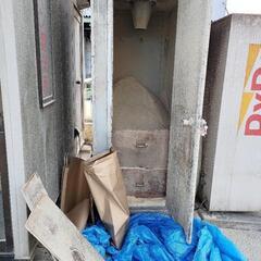 コイン精米機の清掃と米ぬか引き取りを無料で行います　　
 - 地元のお店