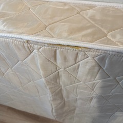 マットレス　シングル　破れありの画像