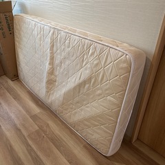 マットレス　シングル　破れあり