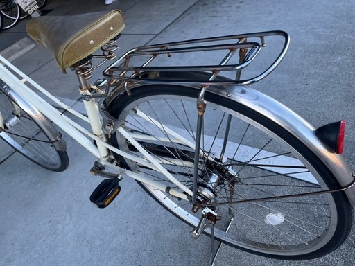 【完売御礼】【大人用】整備済 イーストボーイ 27型内装3段ギア 中古自転車 白色 <自転車のオオムラ 静岡店>