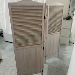 パーテーション2個　￥0の画像