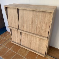 フラップチェスト　扉付き　本棚　ライトブラウンの画像