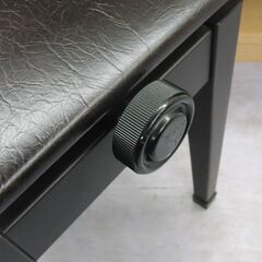 ヤマハ 高さ調節椅子 上下機能付き ピアノ椅子 背もたれなし 高さ42.5-50cm YAMAHA 昇降式 札幌 手稲の画像