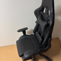 ゲーミングチェアの画像