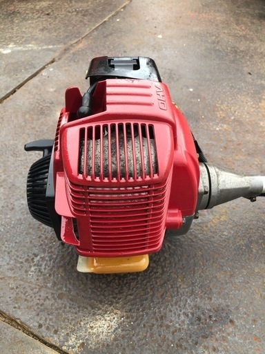 草刈り機　MARUYAMA  MB−220HU  。 4サイクル