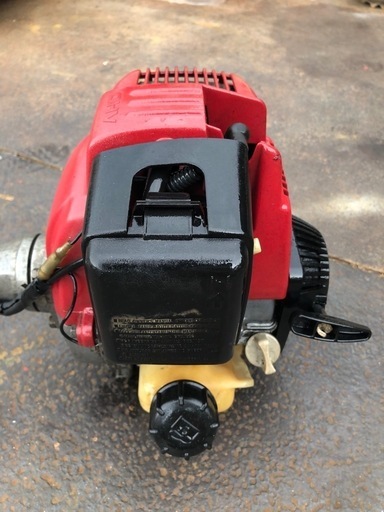 草刈り機　MARUYAMA  MB−220HU  。 4サイクル