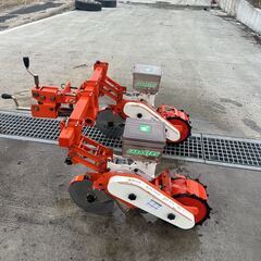 【福岡県みやま市】サン機工 2連 ベルト式 播種機 BO-803 さばける号トラクター用【管理番号　管理機027】の画像