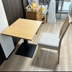 ❤️無料にしました❤️定価19800円テーブルとイス2脚セット