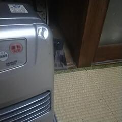石油ファンヒーターの画像