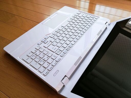 Fujitsuノートパソコン（未使用品） FMV Lite WA1/H3ブラック 未使用品