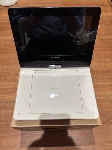 TOSHIBA REGZA ポータブルDVDプレーヤー SD-P97DT