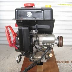 LONCIN 　汎用エンジン（ガソリン）セル付　実働　１１馬力　302ｃｃ　中古の画像