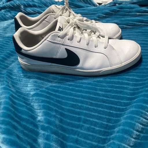 本日限定　NIKEスニーカー