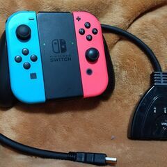 HDMIセレクター（スイッチコントローラーはあくまでも大きさの目...