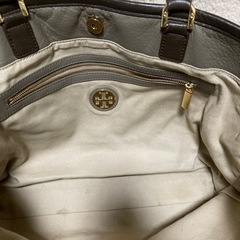 Tory Burch  
靴/バッグ バッグ トートバッグの画像