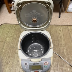 象印　炊飯器の画像