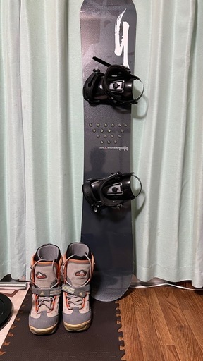 スノボー　板　靴