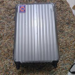 キャリーケース