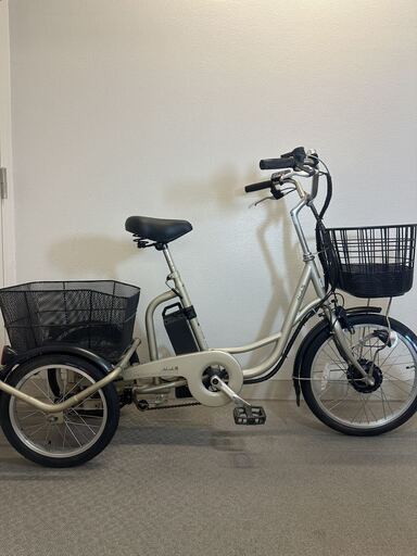 株）カイホウジャパン 電動アシスト三輪自転車 ashiraku 充電器