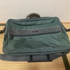 Samsonite サムソナイト　ビジネスバック？　今月末で処分...