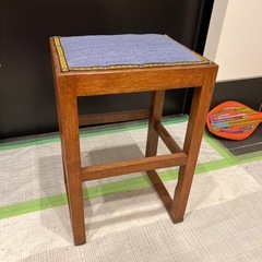 スツール　椅子　32x26x48cm
