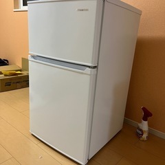 0円小型冷蔵庫入りませんか！！の画像