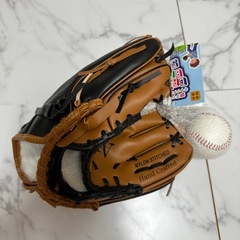 グローブ２つ、ボールセット