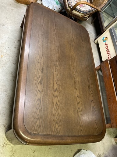 大きな家具調こたつ