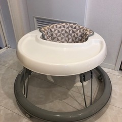 赤ちゃん歩行器