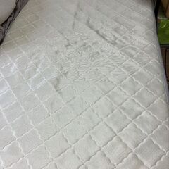 セミダブルベッド