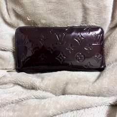 本日で消します。LOUIS VUITTON ヴェルニ　長財布