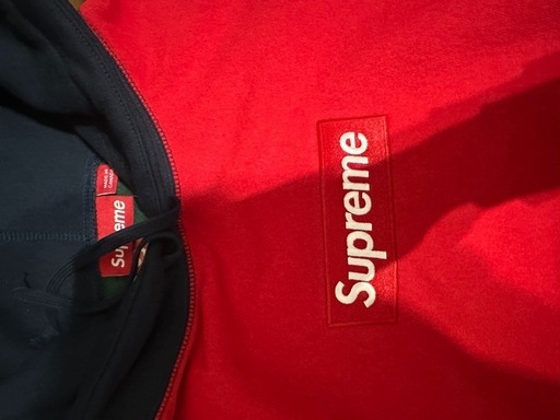 supremeボックスロゴフーディー