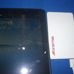 スマホ（Ａｎｄｒｏｉｄ）充電器と予備用バッテリーの画像