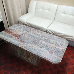 大理石　テーブルの画像