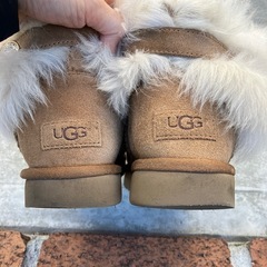 UGG ブラウン ムートンブーツ ファー付き　24cmの画像