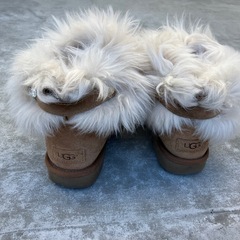 UGG ブラウン ムートンブーツ ファー付き　24cmの画像
