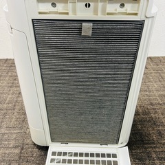 SHARP シャープ 加湿空気清浄機 KC-D40-W 2013年製 プラズマクラスター搭載 ホワイトの画像