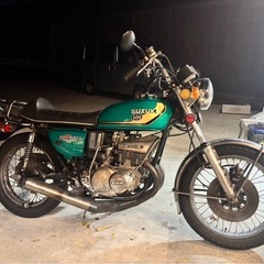 スズキ　GT550