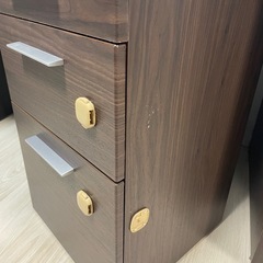 オカムラパソコンデスク&チェストの画像