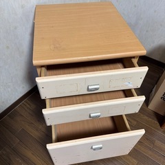 学習机などについてくる棚の画像