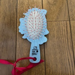 【中古・無料】キティちゃんヘアブラシの画像