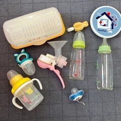 赤ちゃん用品　哺乳瓶　マグ　搾乳機　おしゃぶり