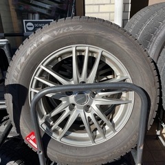 スタッドレスタイヤ+アルミホイールセット　215/60R16　