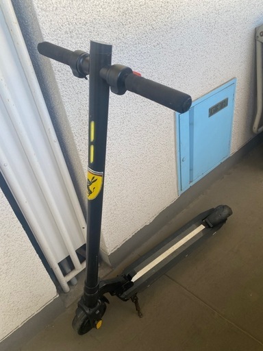 値下げ決定‼️折り畳み‼️電動キックスケーター