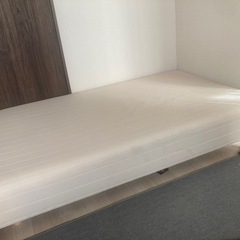 セミダブルベッド