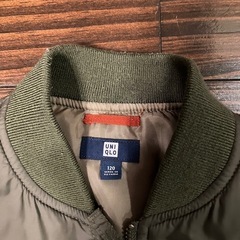 【120】UNIQLO  MA-1ブルゾンの画像