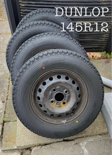 145R12 2023年製ホイル付きダンロップスタッドレスタイヤ